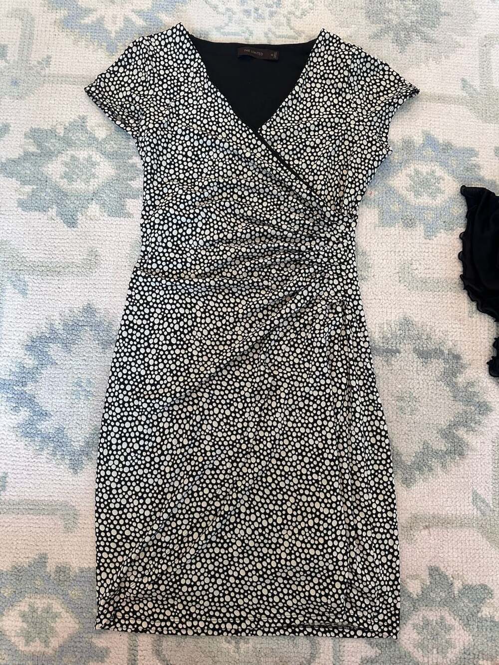 XS The Limited Black & Cream Polka Dot Faux Wrap Short Sleeve Mini Dress